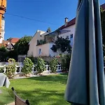 아파트 Innenstadtgarten-wohnung *
