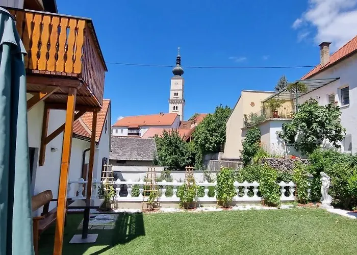 דירה Innenstadtgarten-wohnung *