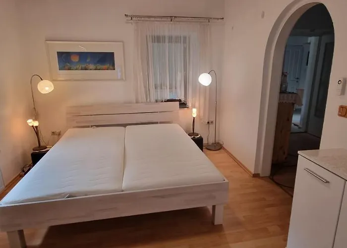 Innenstadtgarten-wohnung דירה